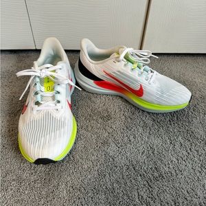 Women’s Nike Winflo Running Shoes